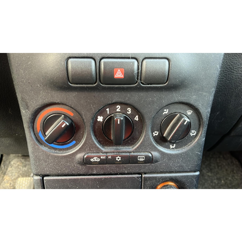Vitre arriere droit OPEL ZAFIRA A Photo n°11