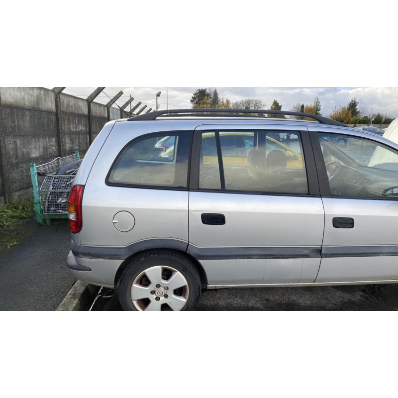 Vitre arriere droit OPEL ZAFIRA A Photo n°16