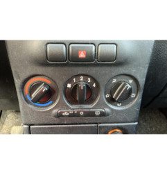 Vitre avant gauche OPEL ZAFIRA A
