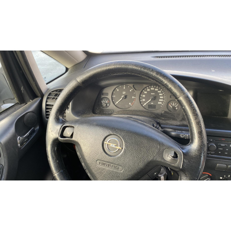 Vitre avant gauche OPEL ZAFIRA A Photo n°14