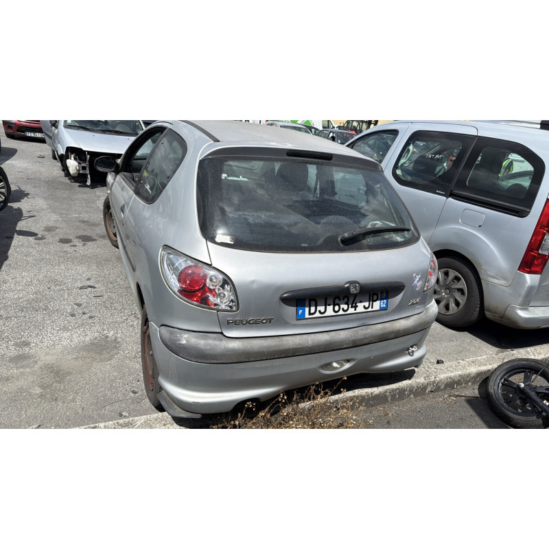 Bouton de coffre PEUGEOT 206 Photo n°8