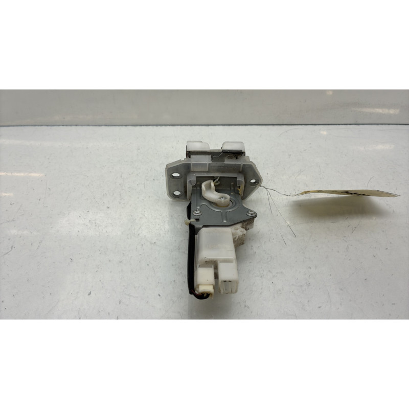 Serrure de coffre OPEL AGILA B Photo n°1
