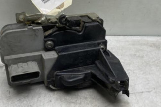 Serrure avant gauche PEUGEOT 307