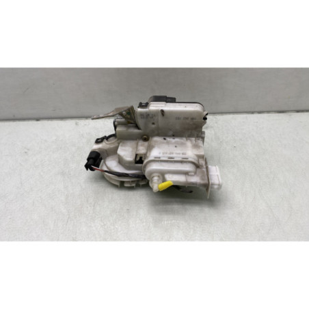 Serrure avant gauche VOLKSWAGEN POLO 3