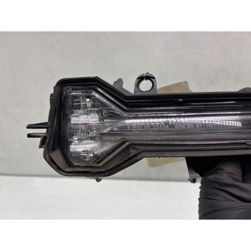 Repetiteur clignotant avant gauche (Feux) BMW X1 U11 Photo n°1