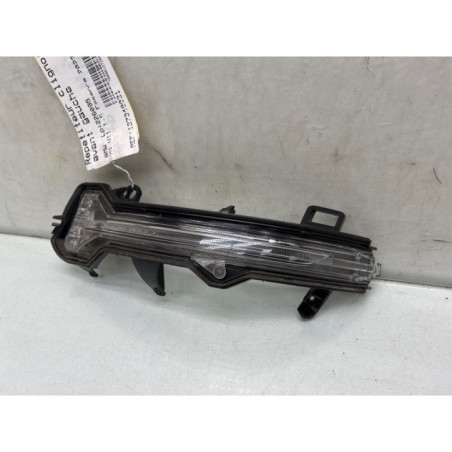 Repetiteur clignotant avant gauche (Feux) BMW X1 U11