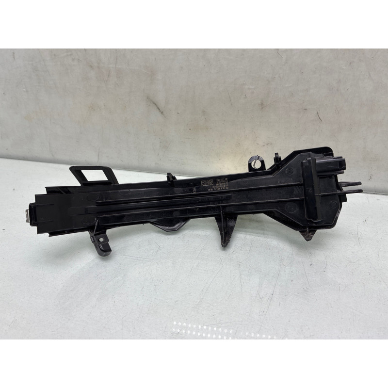 Repetiteur clignotant avant gauche (Feux) BMW X1 U11 Photo n°3
