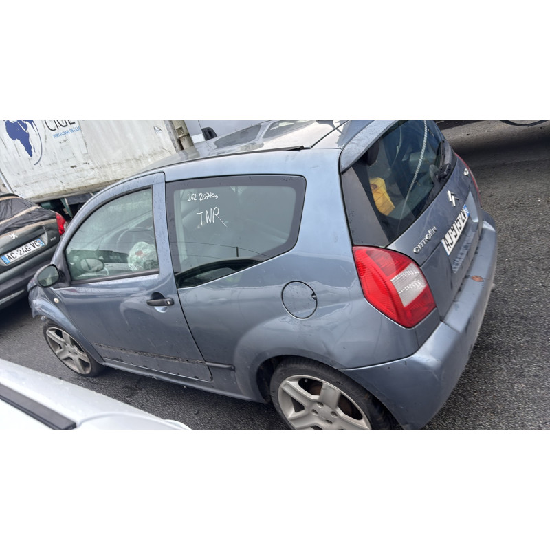 Feu arriere stop central CITROEN C2 Photo n°11
