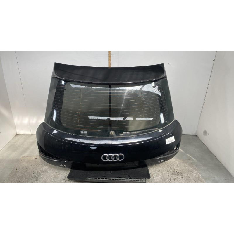 Malle/Hayon arriere AUDI A1 1 Photo n°1