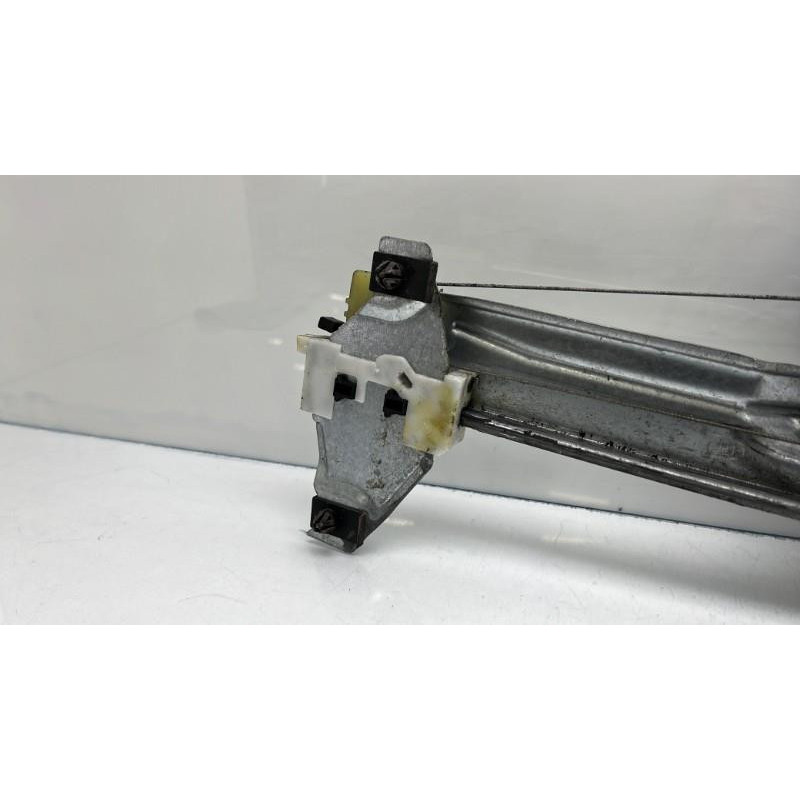 Leve vitre electrique avant droit PEUGEOT 308 1 Photo n°4