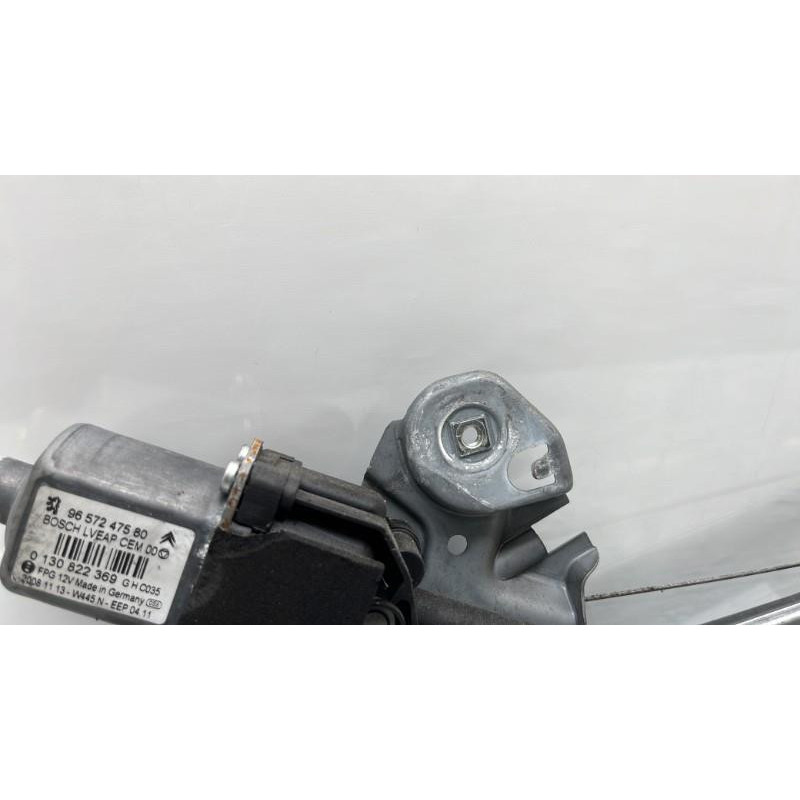 Leve vitre electrique avant droit PEUGEOT 308 1 Photo n°7