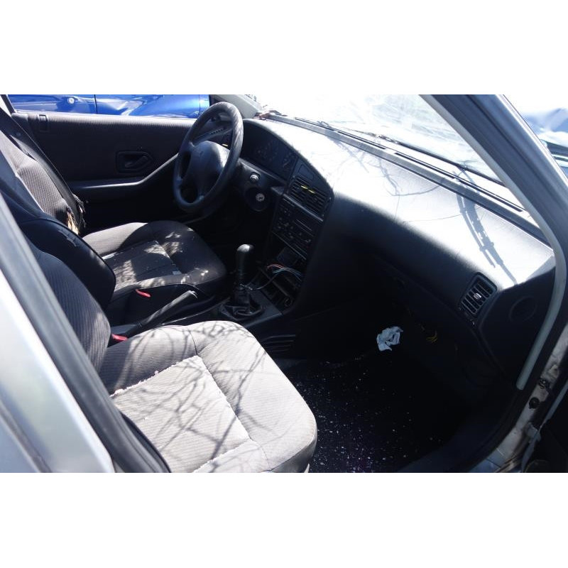 Ceinture avant droit PEUGEOT 405 Photo n°12