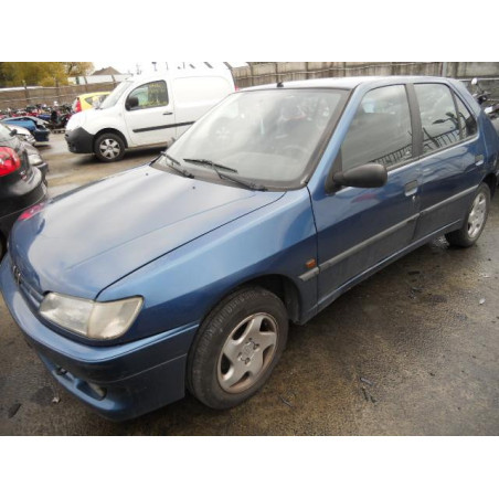 Etrier avant gauche (freinage) PEUGEOT 306 Photo n°1