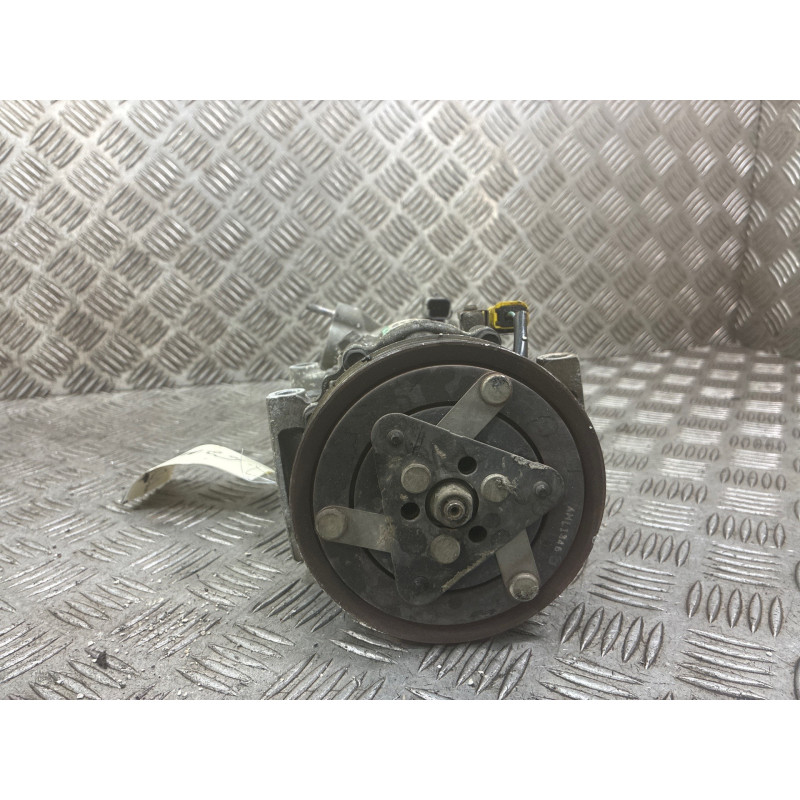Compresseur clim CITROEN DS3 Photo n°4