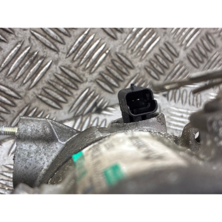 Compresseur clim CITROEN C3 2 Photo n°1