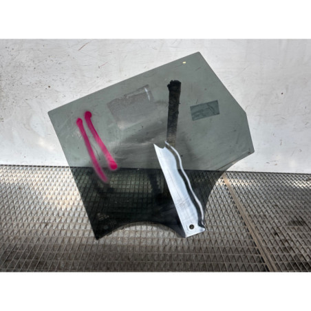 Vitre arriere droit BMW X1 U11