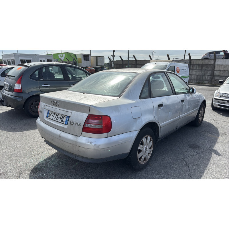 Feu arriere principal droit (feux) AUDI A4 1 Photo n°6