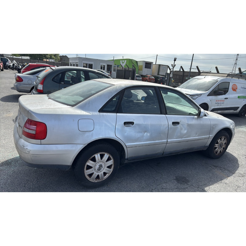 Feu arriere principal droit (feux) AUDI A4 1 Photo n°9