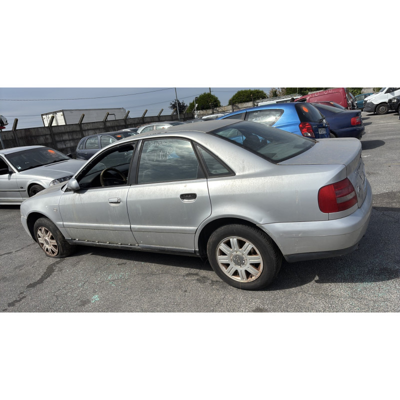 Feu arriere principal droit (feux) AUDI A4 1 Photo n°10