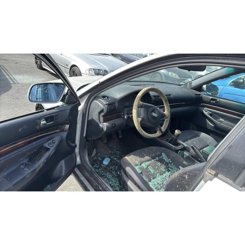 Feu arriere principal droit (feux) AUDI A4 1 Photo n°12
