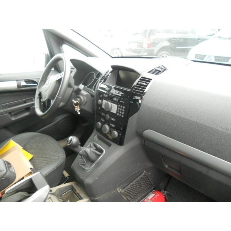 Etrier avant gauche (freinage) OPEL ZAFIRA B Photo n°5