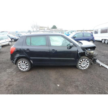 Etrier avant droit (freinage) SKODA FABIA 2
