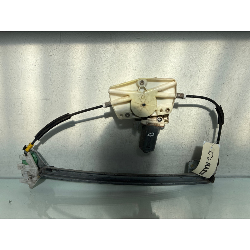 Leve vitre electrique avant droit PEUGEOT 406 Photo n°5