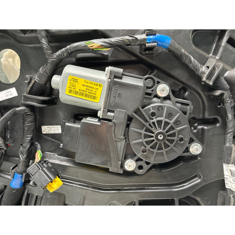 Leve vitre electrique avant droit KIA CEE-D 2 SPORT WAGON Photo n°4