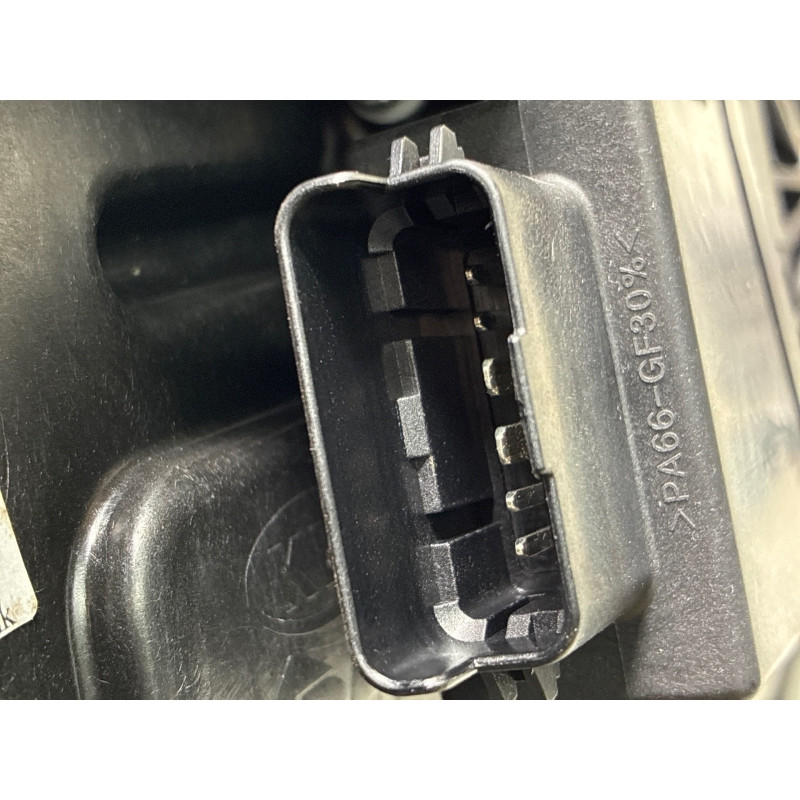 Leve vitre electrique avant droit KIA CEE-D 2 SPORT WAGON Photo n°8
