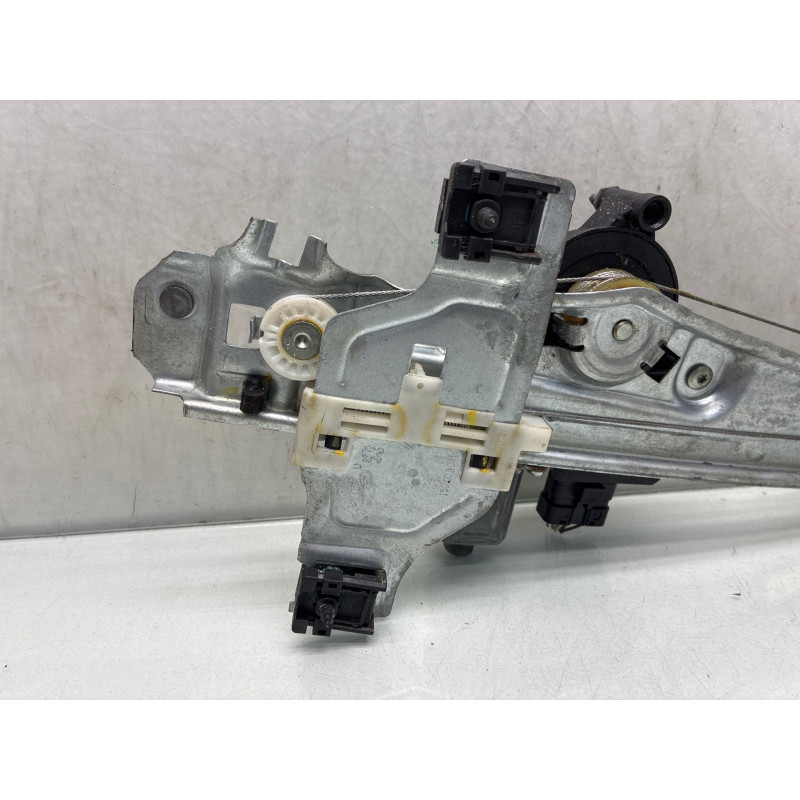 Leve vitre electrique arriere droit PEUGEOT 2008 1 Photo n°4