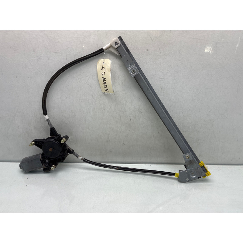 Leve vitre electrique avant gauche RENAULT MEGANE 1 Photo n°4