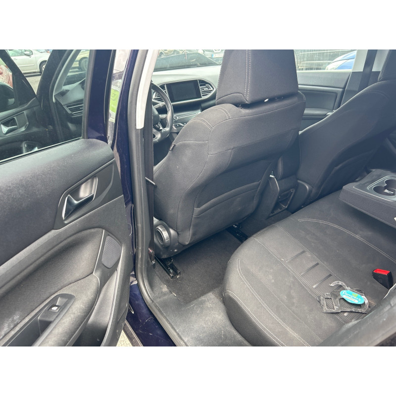 PEUGEOT 308 2 PHASE 1 1.6 HDI - 8V TURBO Photo n°14