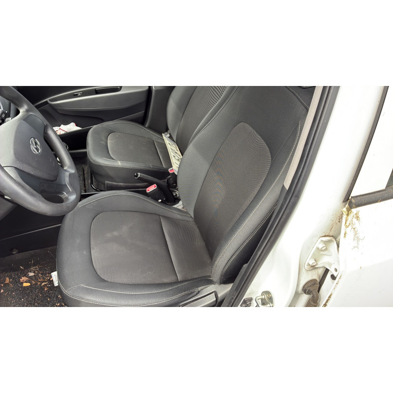 HYUNDAI I 10 2 PHASE 2 1.0i - 12V Photo n°12