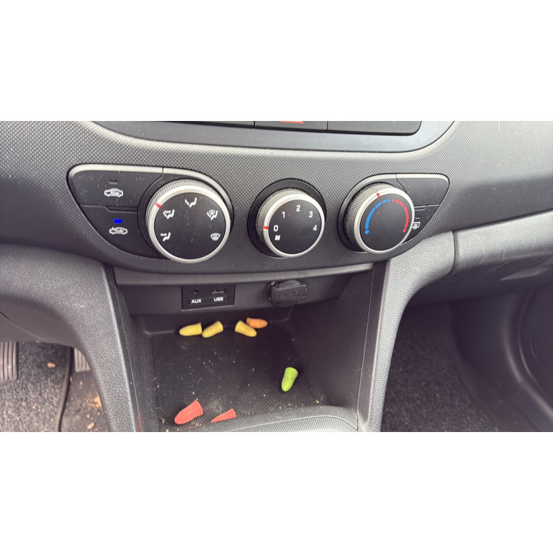 HYUNDAI I 10 2 PHASE 2 1.0i - 12V Photo n°19