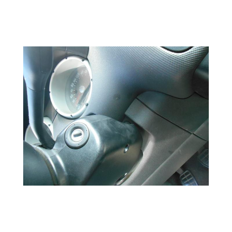 Etrier avant droit (freinage) VOLKSWAGEN POLO 3 Photo n°9