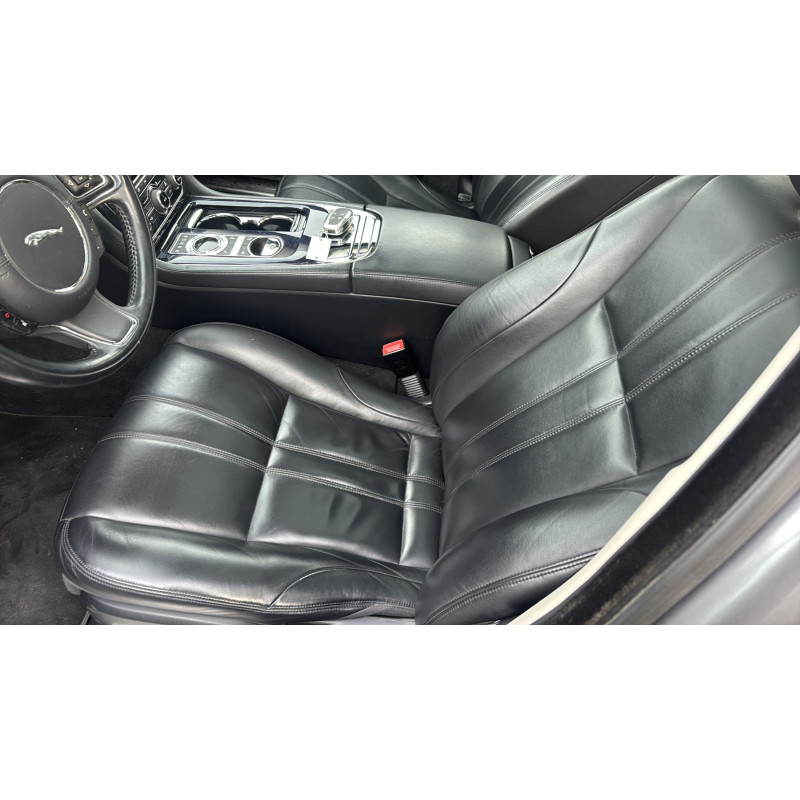 JAGUAR XJ X351 PHASE 1 3.0D - 24V V6 TURBO Photo n°17