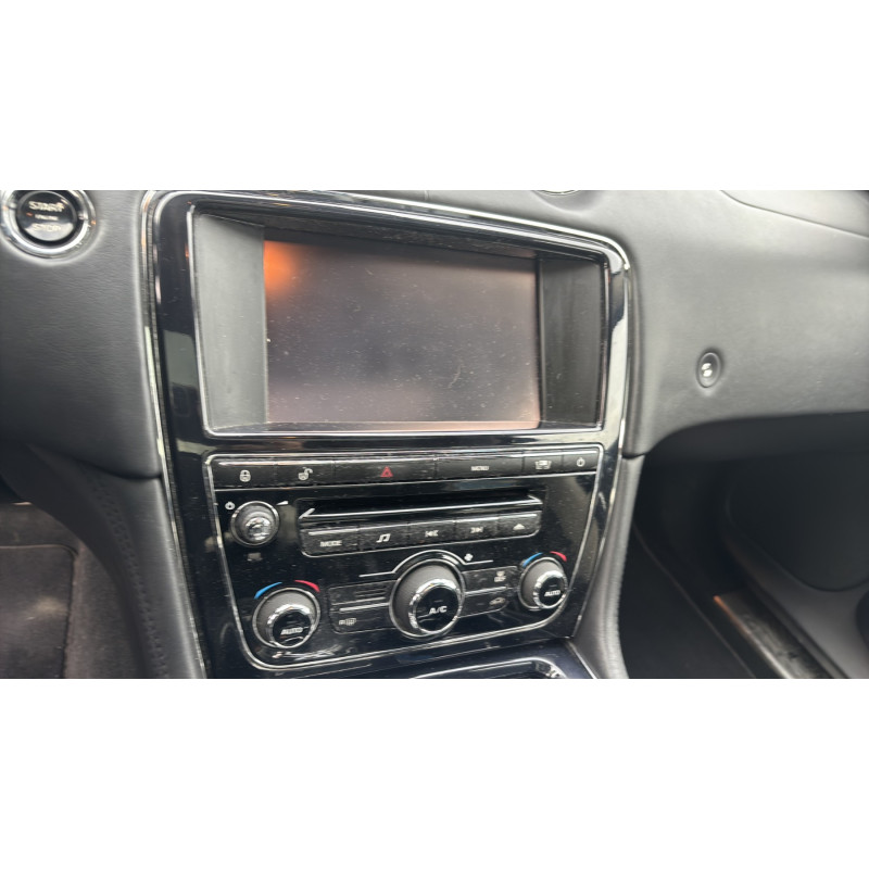 JAGUAR XJ X351 PHASE 1 3.0D - 24V V6 TURBO Photo n°23