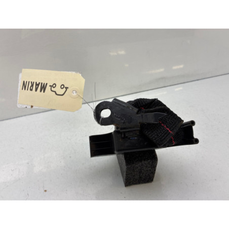 Attache ceinture arriere droit RENAULT CLIO 3
