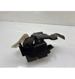 Attache ceinture arriere gauche RENAULT CLIO 3