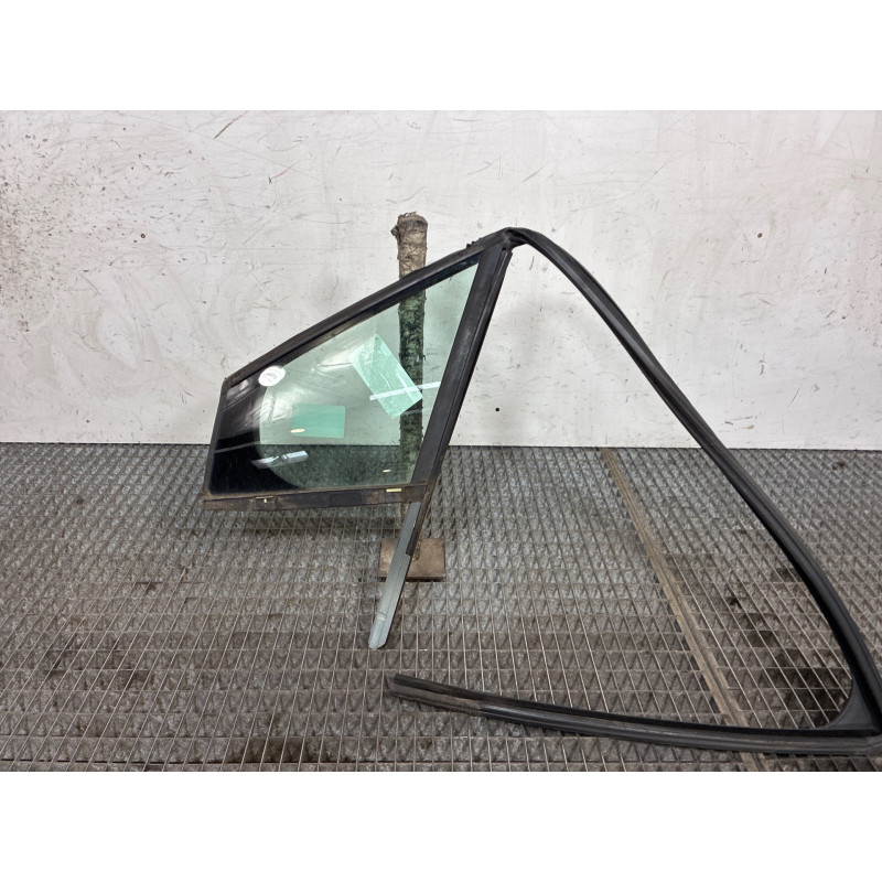 Custode avant gauche (porte) PEUGEOT 308 1 Photo n°2
