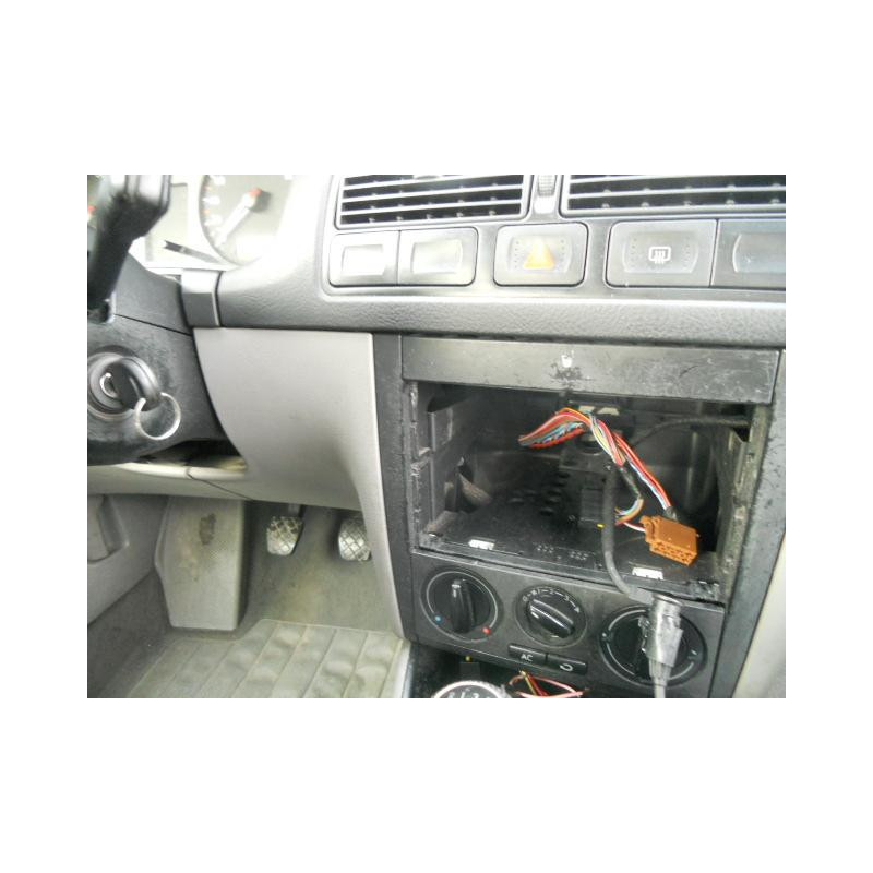 Etrier avant droit (freinage) VOLKSWAGEN GOLF 4 Photo n°6