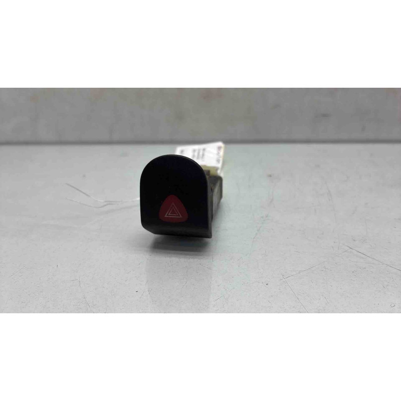 Bouton de warning RENAULT KANGOO 1 Photo n°3