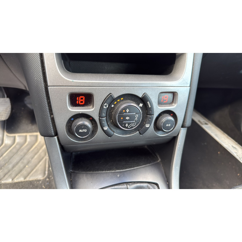 Custode avant gauche (porte) PEUGEOT 308 1 Photo n°20