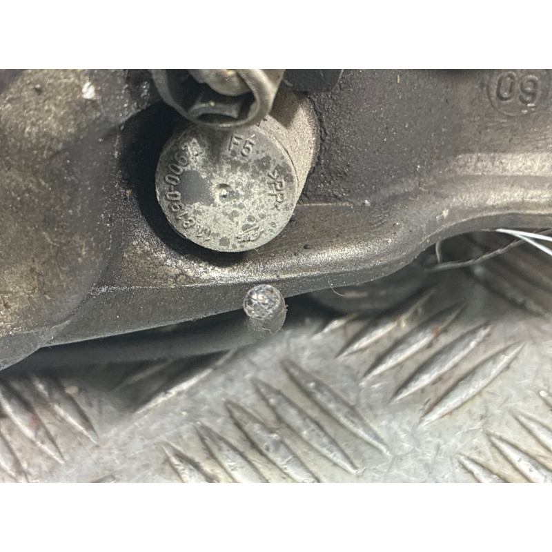 Etrier avant gauche (freinage) BMW SERIE 5 E61 Photo n°4
