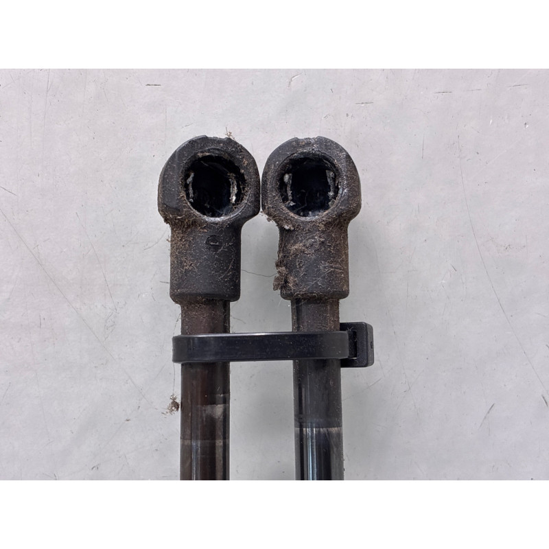 Verin de capot BMW SERIE 3 E90 Photo n°3