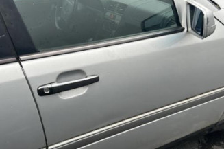 Serrure avant gauche MERCEDES CLASSE C 202