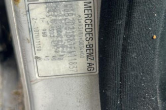 Serrure avant gauche MERCEDES CLASSE C 202