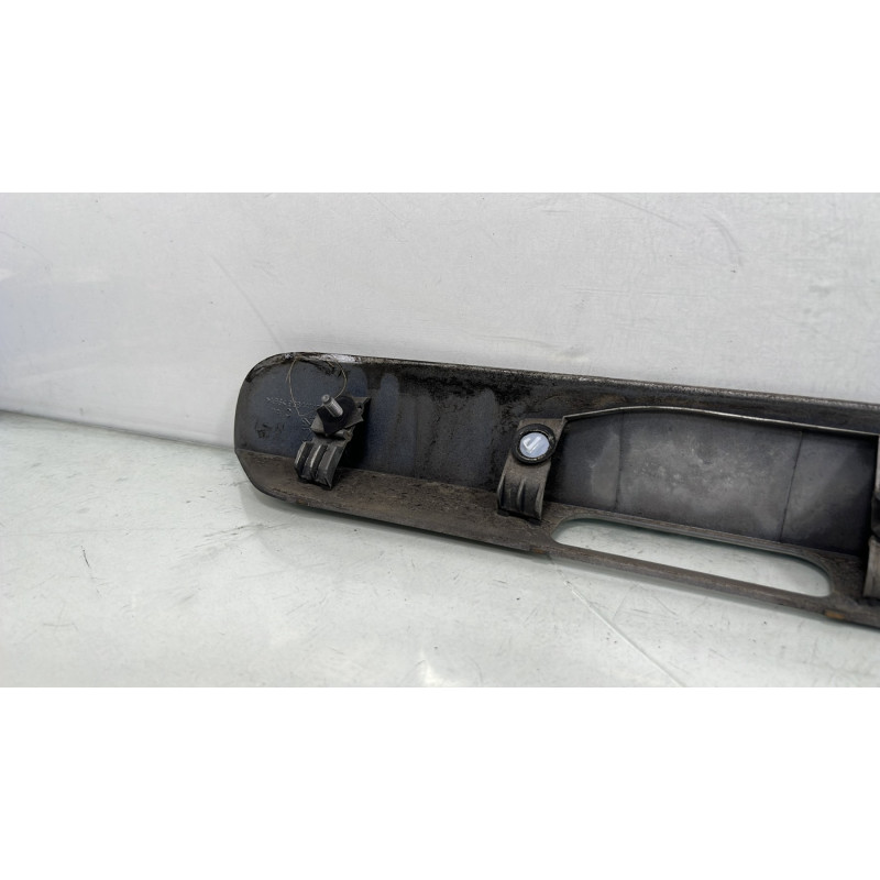 Bouton de coffre PEUGEOT 5008 1 Photo n°6