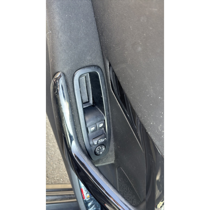 Ecran GPS PEUGEOT 208 1 Photo n°16