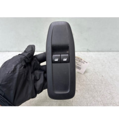 Interrupteur de leve vitre avant gauche PEUGEOT 208 1